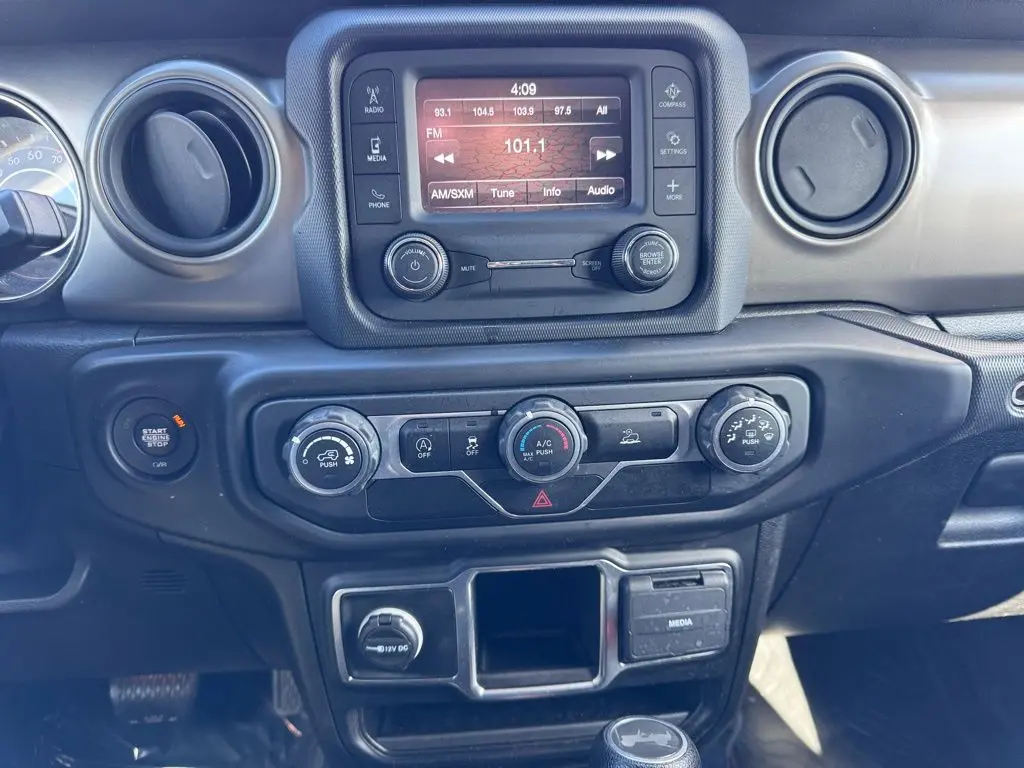 2021 Jeep Wrangler - $22,000
