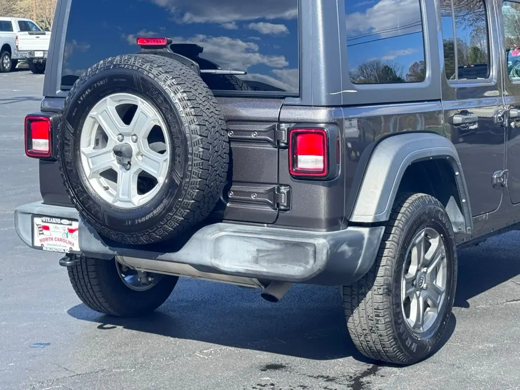 2021 Jeep Wrangler - $22,000
