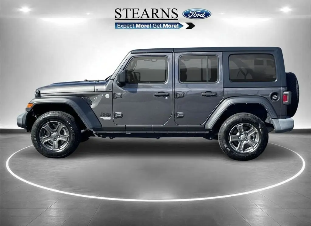 2021 Jeep Wrangler - $22,000