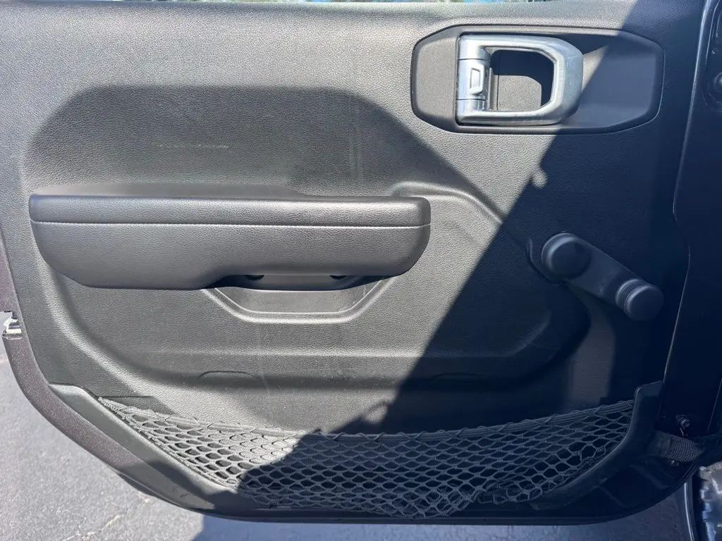2021 Jeep Wrangler - $22,000
