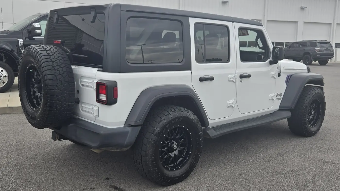 2020 Jeep Wrangler Unlimited Black and Tan