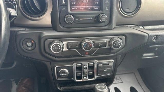 2020 Jeep Wrangler Unlimited Black and Tan