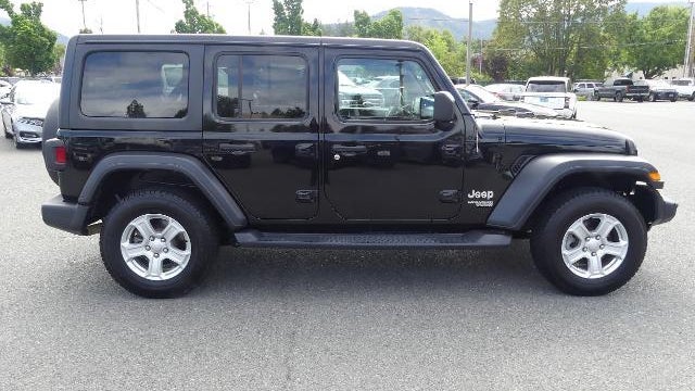 2020 Jeep Wrangler Unlimited Willys Sport