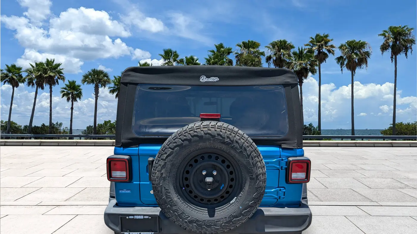 2022 Jeep Wrangler Unlimited Sport