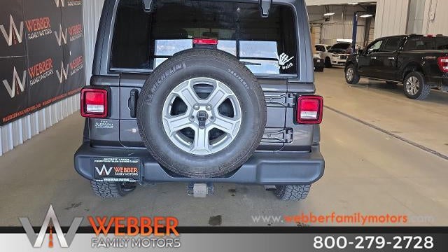 2020 Jeep Wrangler Unlimited Black and Tan