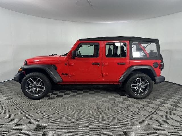 2022 Jeep Wrangler - $26,995