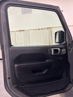 2020 Wrangler Unlimited Thumbnail 16