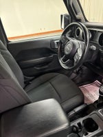 2020 Wrangler Unlimited Thumbnail 28