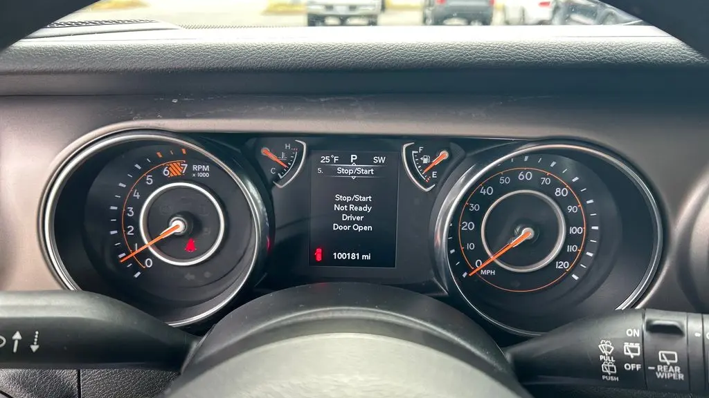 2020 Jeep Wrangler Unlimited Black and Tan