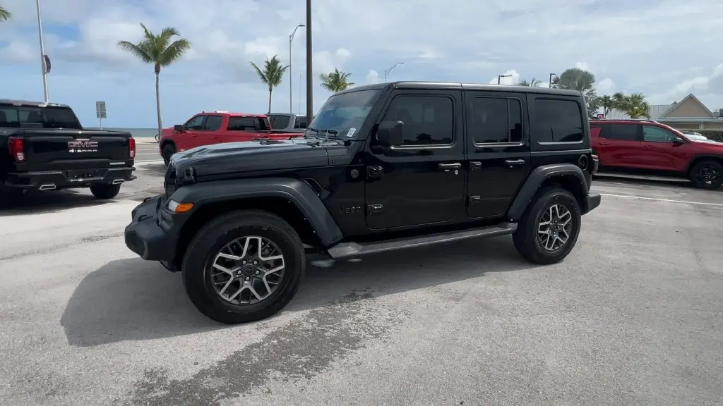 2023 Jeep Wrangler - $28,980