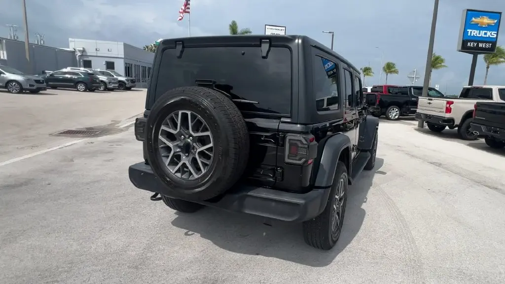 2023 Jeep Wrangler - $28,980