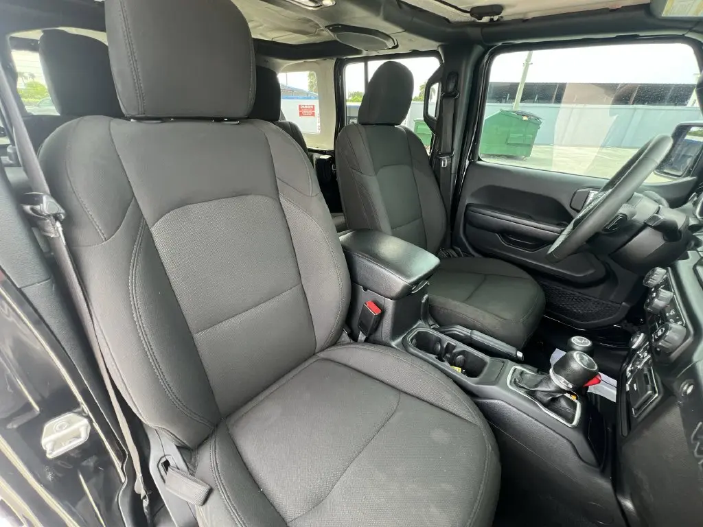2023 Jeep Wrangler - $28,980