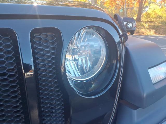 2018 Jeep Wrangler - $19,995