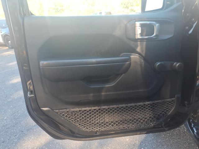 2018 Jeep Wrangler - $19,995