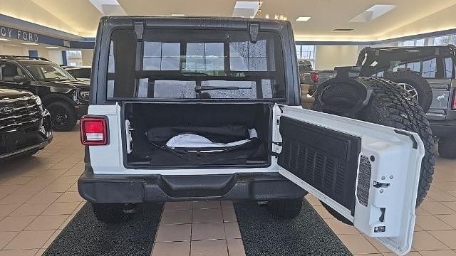 2022 Jeep Wrangler Unlimited Sport