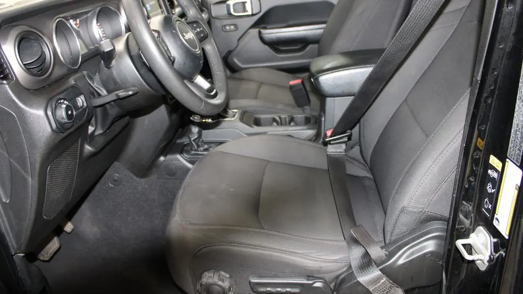 2023 Jeep Wrangler Sport