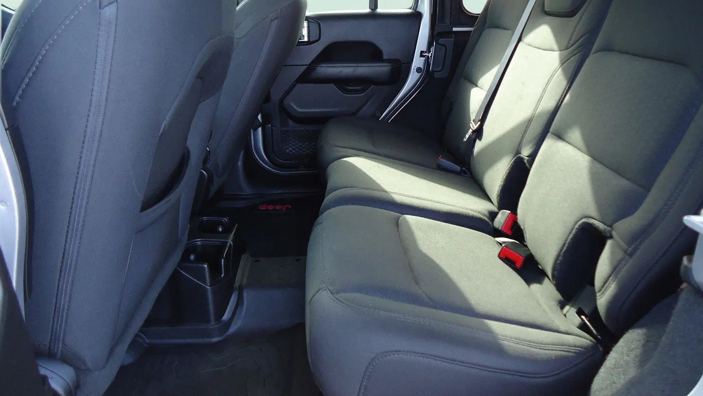 2019 Jeep Wrangler Unlimited Sahara Altitude