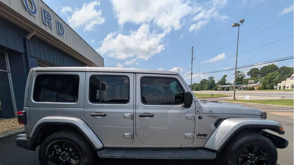2020 Jeep Wrangler Unlimited Sahara