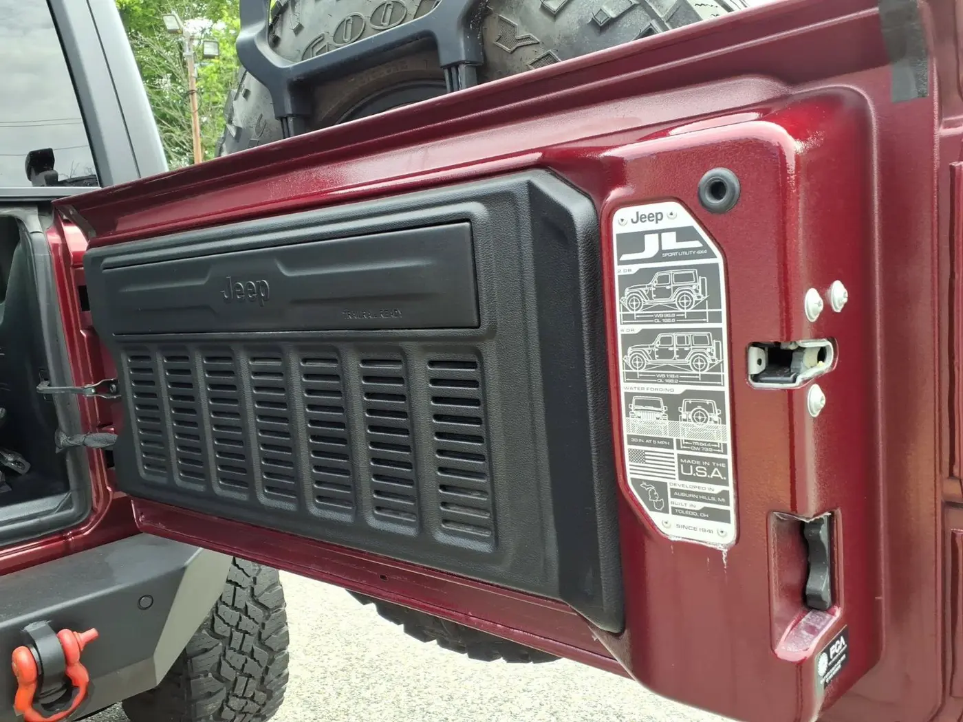 2021 Jeep Wrangler - $28,250