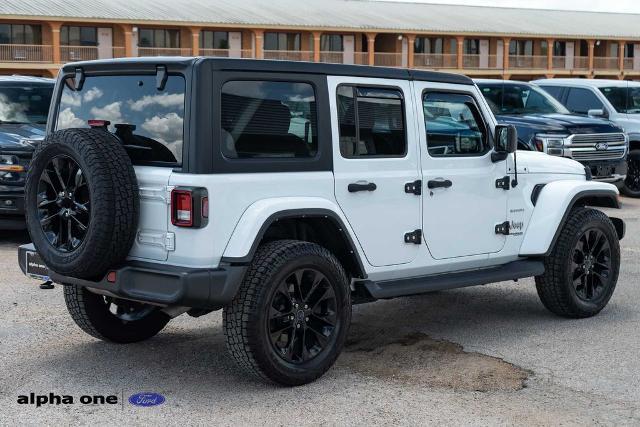 2022 Jeep Wrangler - $29,995