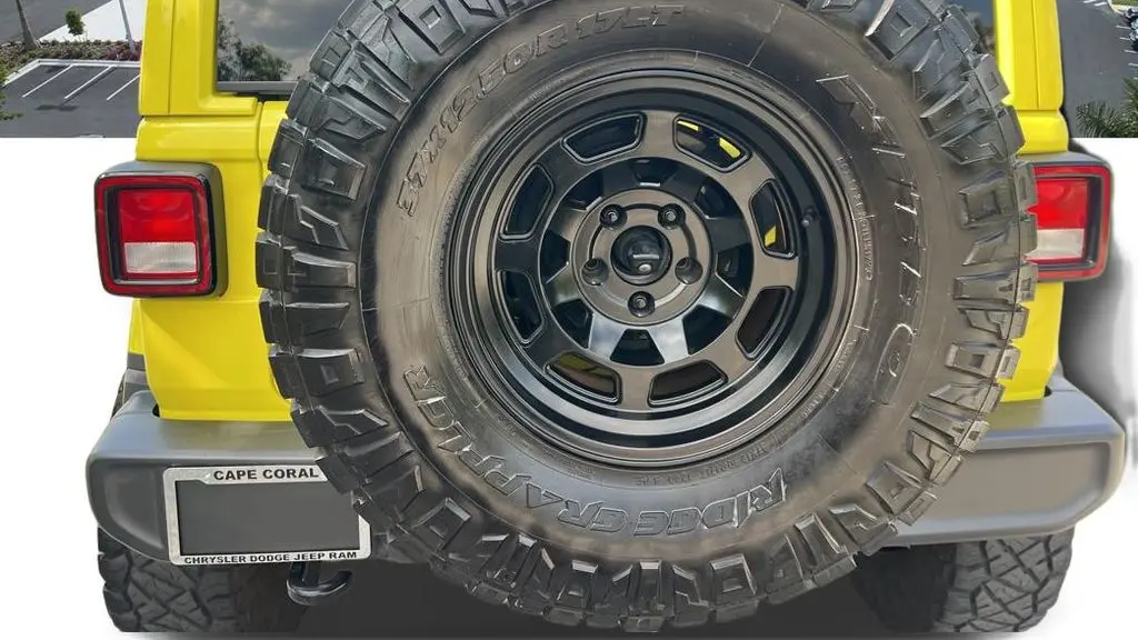 2023 Jeep Wrangler Sahara