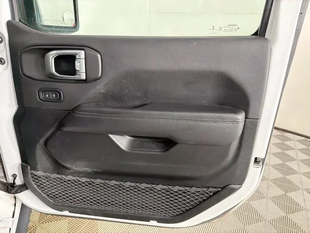 2021 Jeep Wrangler - $20,000