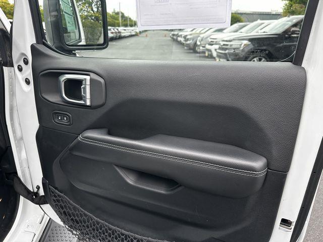 2020 Jeep Wrangler - $29,300