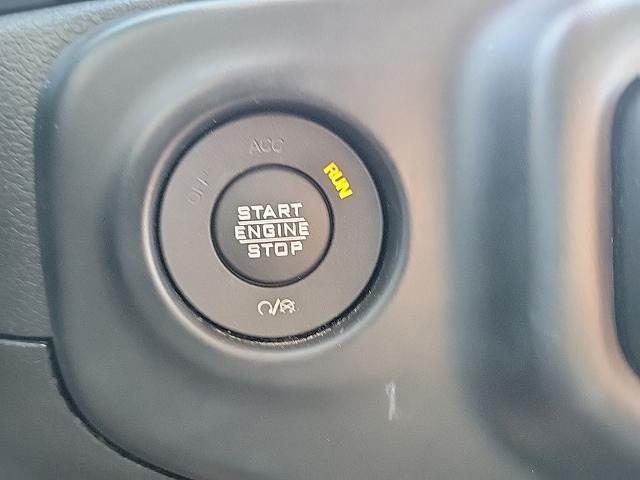 2023 Jeep Wrangler - $32,433