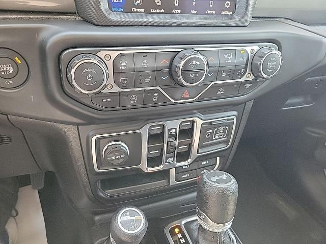 2023 Jeep Wrangler - $32,433