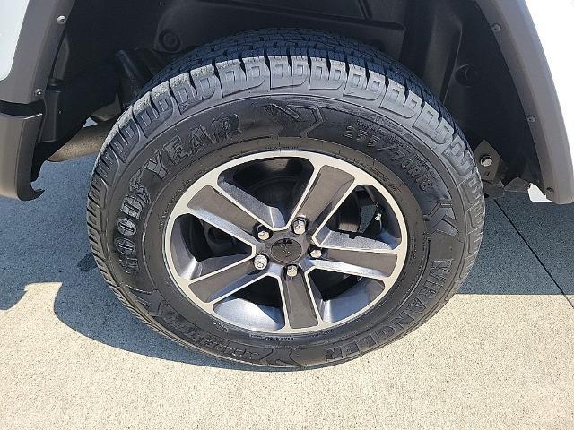 2023 Jeep Wrangler - $32,433
