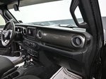 2019 Wrangler Unlimited Thumbnail 16