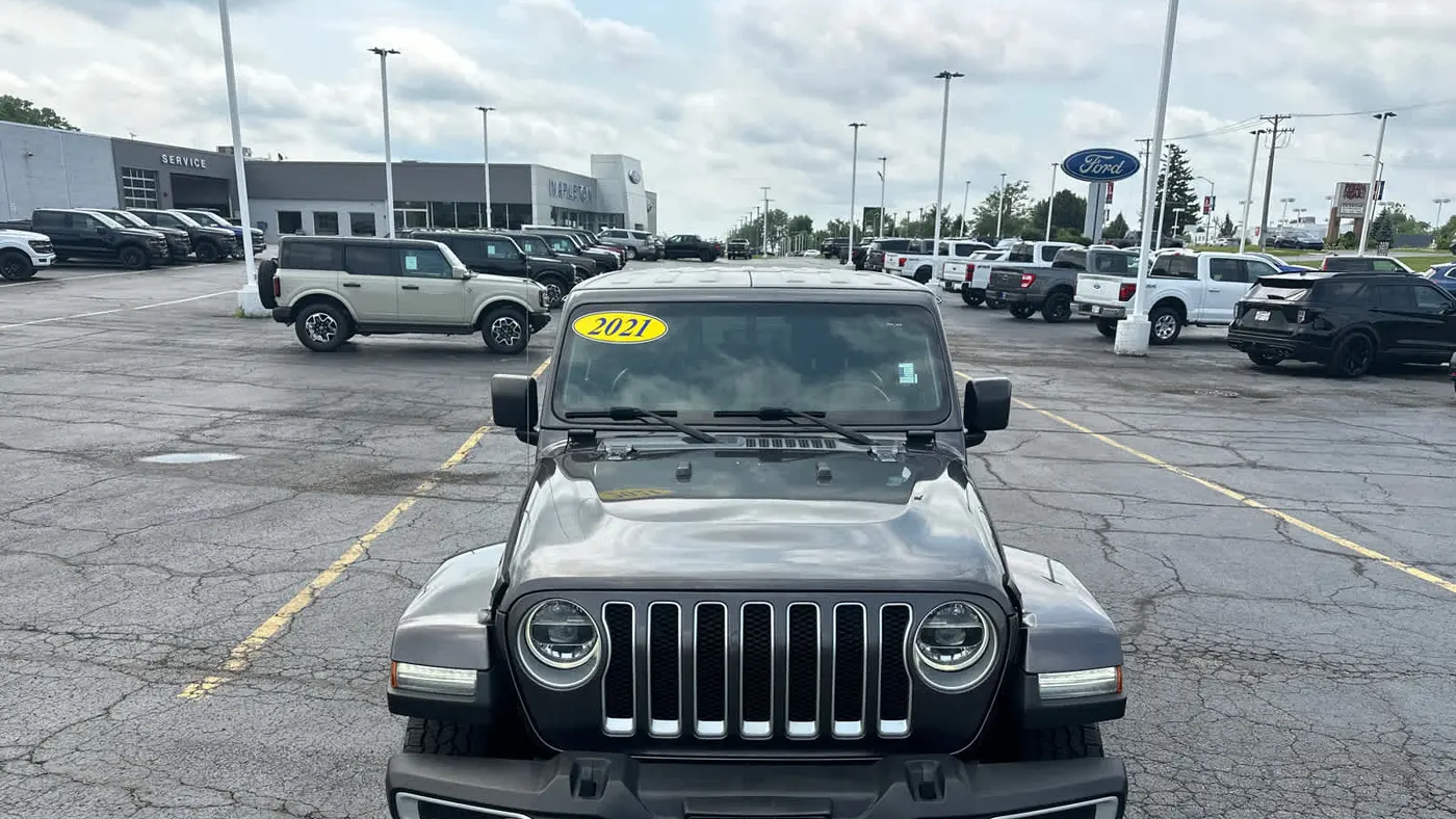2021 Jeep Wrangler Unlimited Sahara Altitude