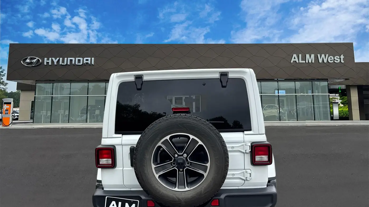 2023 Jeep Wrangler Sahara