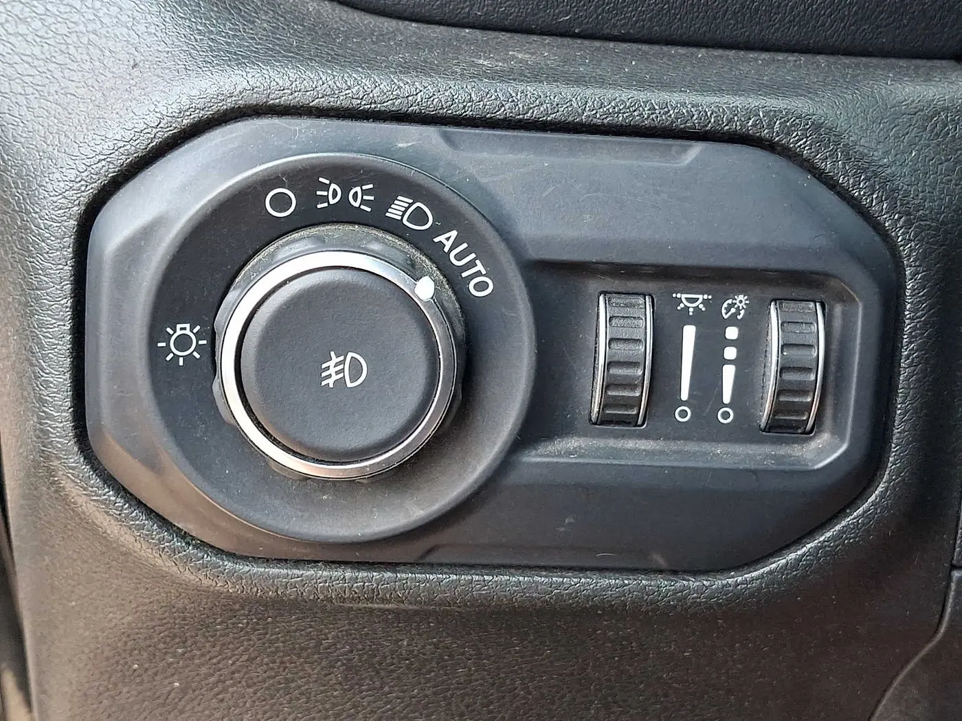 2018 Jeep Wrangler - $17,987