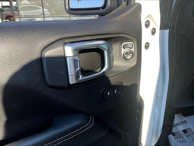 2022 Jeep Wrangler - $27,881