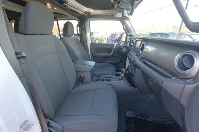 2020 Jeep Wrangler - $28,995