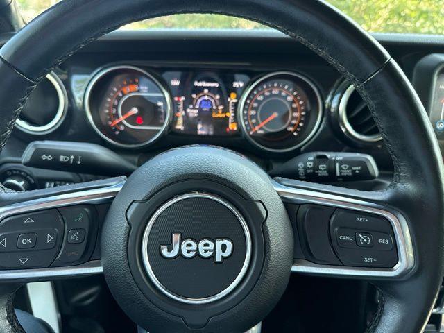 2020 Jeep Wrangler - $32,000
