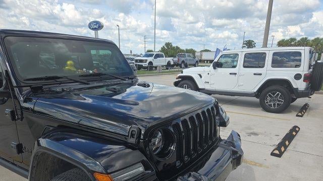 2021 Jeep Wrangler Unlimited Sahara