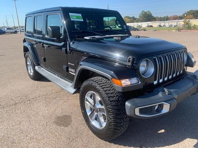 2018 Jeep Wrangler Unlimited 4X4 Sahara 4DR SUV (midyear Release)