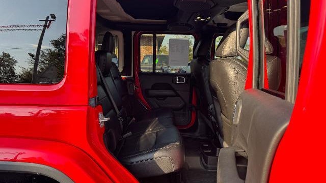 2021 Jeep Wrangler Unlimited Sahara Altitude