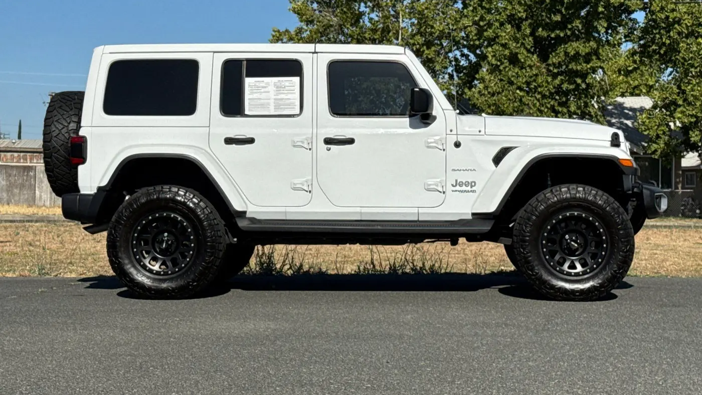 2020 Jeep Wrangler Unlimited Sahara