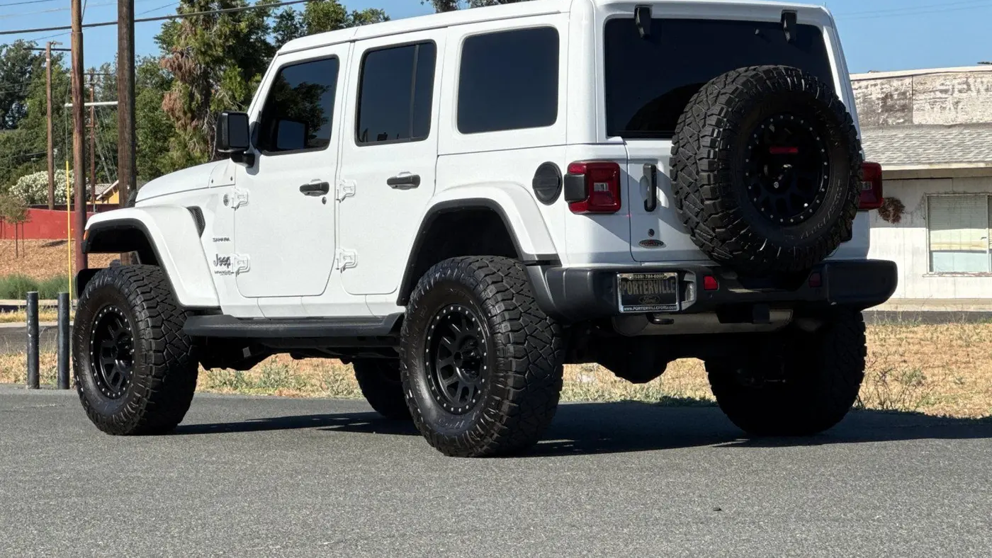 2020 Jeep Wrangler Unlimited Sahara