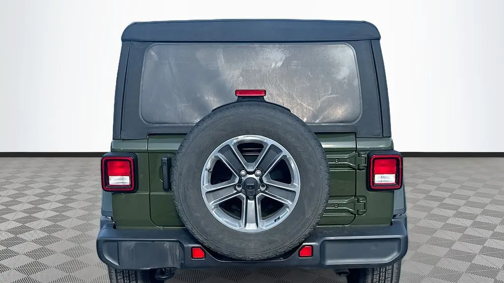 2022 Jeep Wrangler Unlimited Sahara