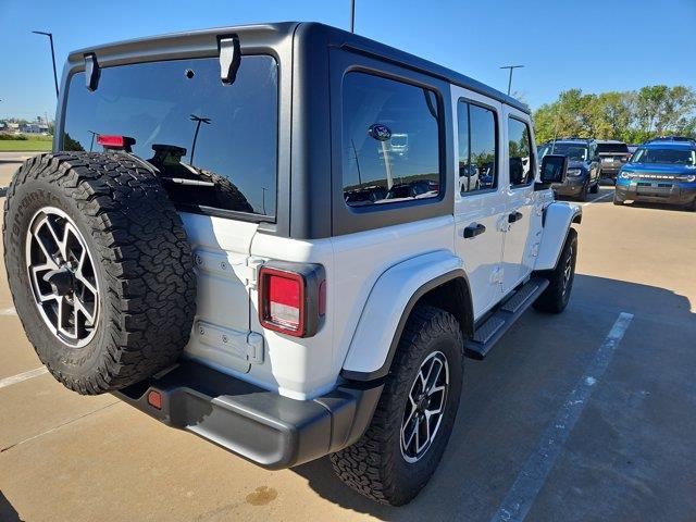 2021 Jeep Wrangler - $24,700