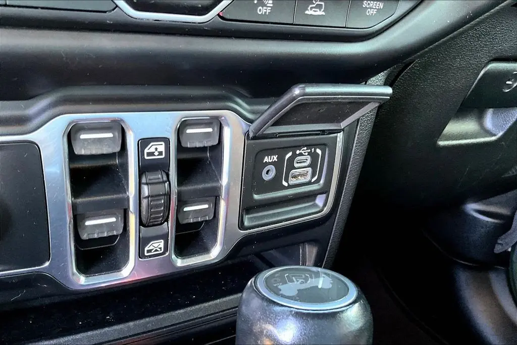 2021 Jeep Wrangler - $29,850