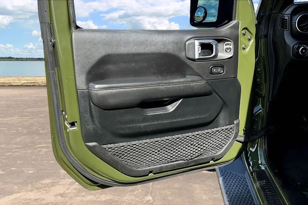 2021 Jeep Wrangler - $29,850