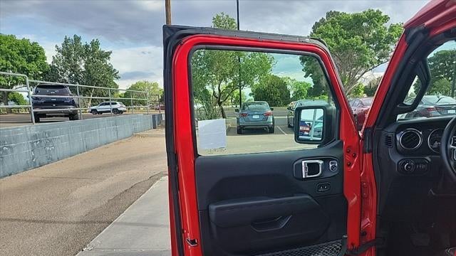 2021 Jeep Wrangler Unlimited Sahara Altitude