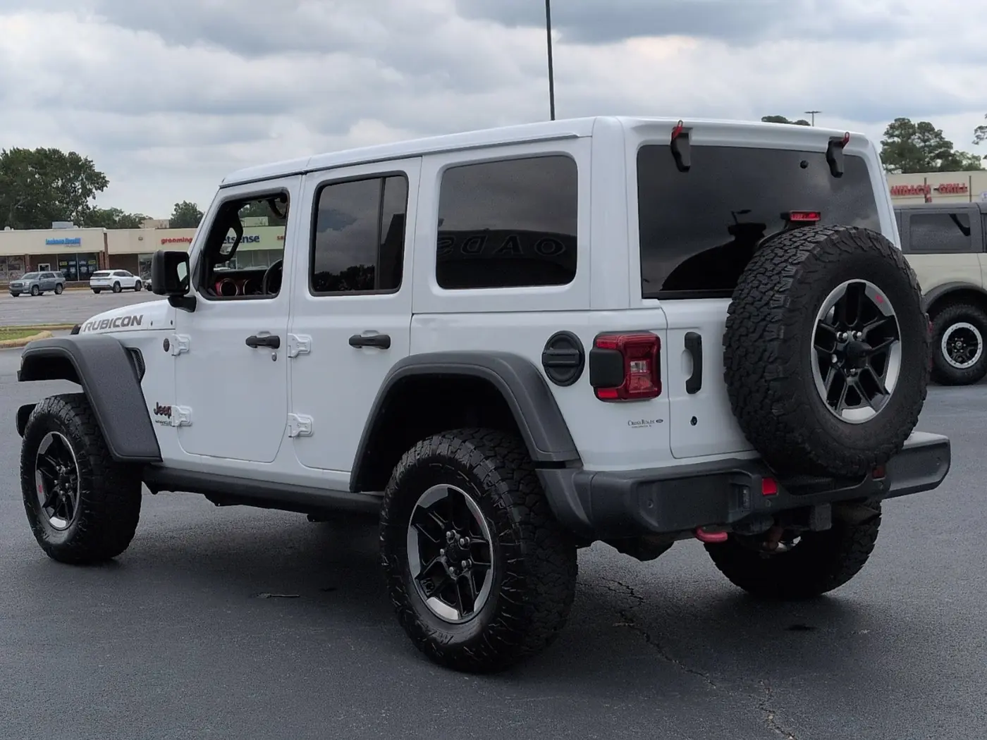 2018 Jeep Wrangler - $20,000