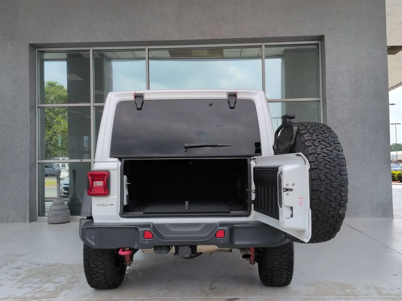 2018 Jeep Wrangler - $20,000