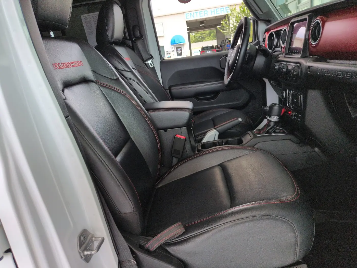 2018 Jeep Wrangler - $20,000